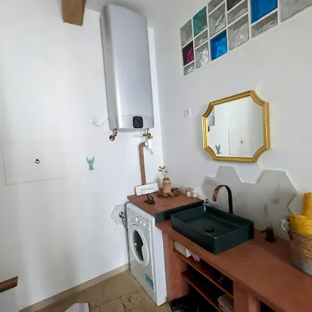 Cocon Chaleureux Proche Ecusson Apartment Nimes Exterior photo